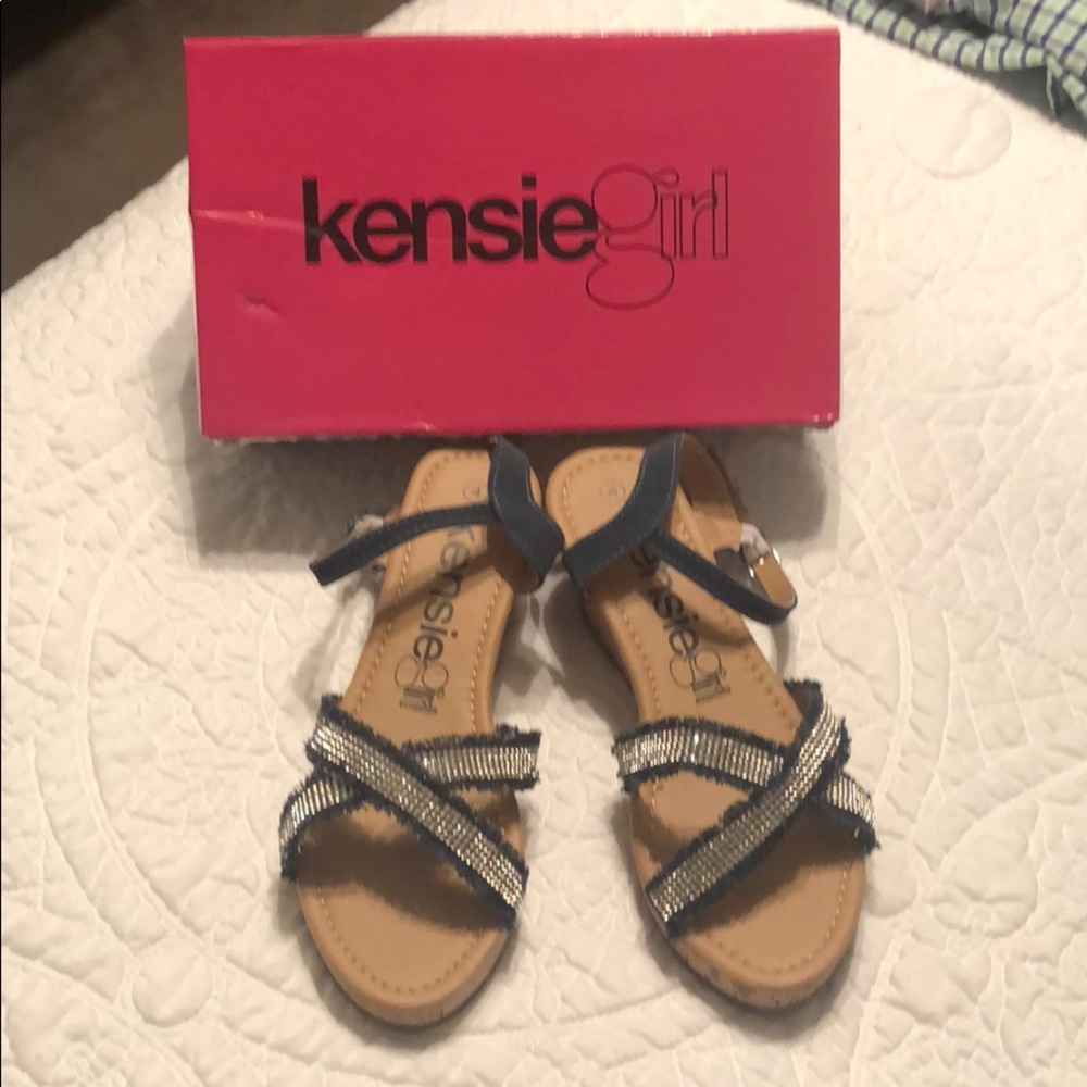 Kensie girl wedges